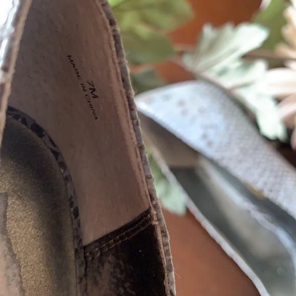 Beautiful new 4 inch high heels by Moda Spana Sz: 7M - Picture 8 of 17